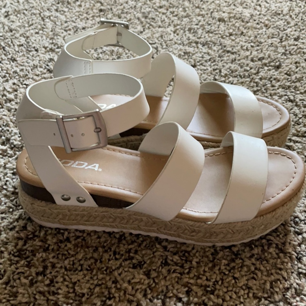 Soda flatform sandals/espadrilles